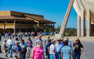 ark-encounter-crowds