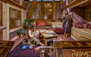 ark-encounter-exhibit-noahs-family